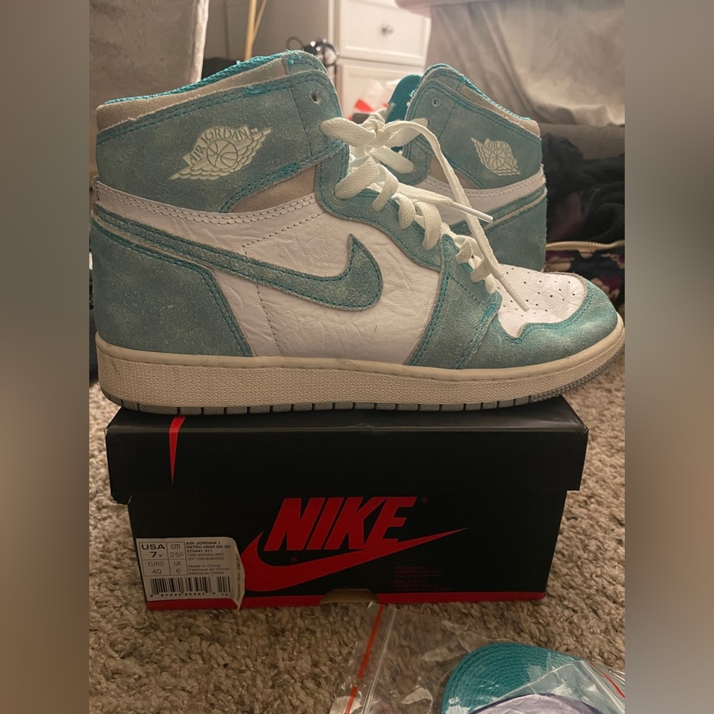 Nike Women's Air Jordan 1 Retro Og's
"Turbo Green"